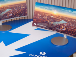 Samsung анонсировала первый в мире изогнутый QLED-монитор с портом Thunderbolt 3