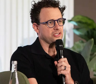 Програмісти зникнуть як професія вже до кінця року, вважає творець Claude Code