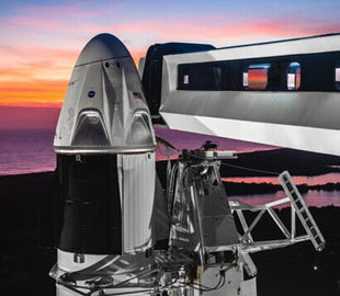 Грузовой космический корабль Cargo Dragon SpaceX расстыкуется с МКС сегодня