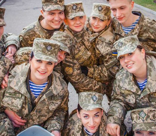 Військовозобов'язані жінки: юристка відповіла, чи можуть взяти на облік безробітних