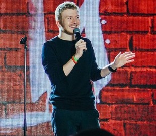 Известному российскому блогеру запретили въезд в Украину