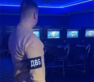 Комп’ютерного обладнання майже на півмільйона гривень вилучили у Тернополі оперативники ДВБ