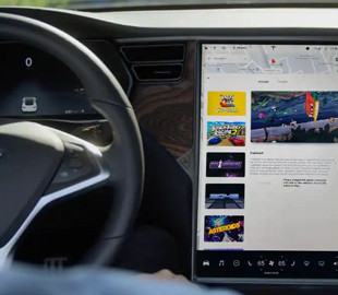 Tesla заблокировала доступ к играм на центральной консоли во время движения