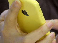 Хакеры взломали iPhone американского журналиста через iMessage