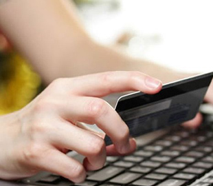 Жінка перерахувала інтернет-аферистам понад 20 000 гривень