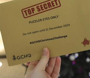 Британське шпигунське агентство GCHQ випустило різдвяну головоломку для майбутніх криптографів