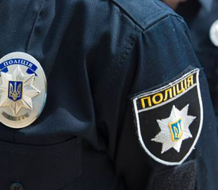 На Буковині викрили аферистку, яка обчищала картки людей