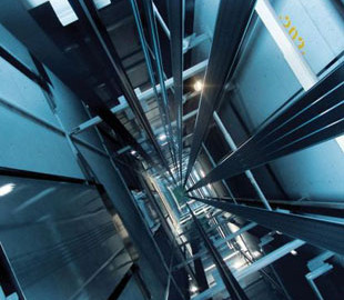 Якщо пропало світло, а ви у ліфті: Ольга Сумська поділилася «вигадкою» своїх сусідів