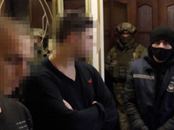 На Винничине ликвидирован цех по производству фальсификата элитного алкоголя