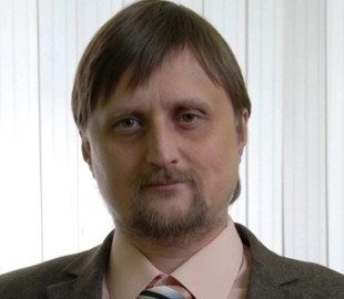 Головного редактора опозиційної газети у рф відправили до СІЗО за «фейки» про армію