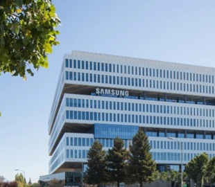 Samsung сократила закупку комплектующих для смартфонов из-за коронавируса