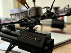 Українські розробники 3DTech представили новітні бойові дрони, оснащені гарматою