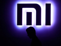 Xiaomi запатентовала смартфон с 360-градусным экраном