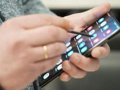 Частину смартфонів Samsung стало неможливо активувати у РФ