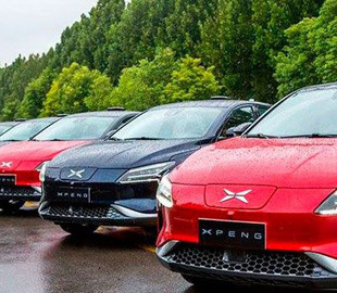 Китайский конкурент нанес Tesla двойной удар