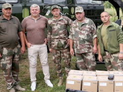 Козловський передав для ЗСУ 6 військових вантажівок