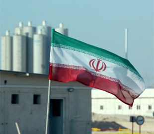 Британія, Франція й Німеччина засудили розширення ядерної програми Ірану