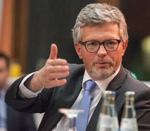 Посол Украины призвал правительство ФРГ отключить Россию от SWIFT