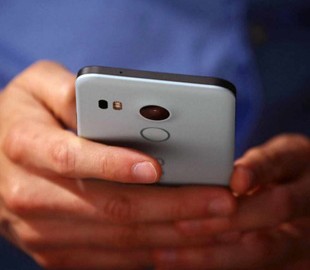 Google прекращает поддержку двух смартфонов Nexus