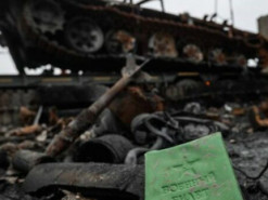 Мінцифри закликає українців повідомляти про розташування російської техніки у чатбот єВорог: як працює це рішення