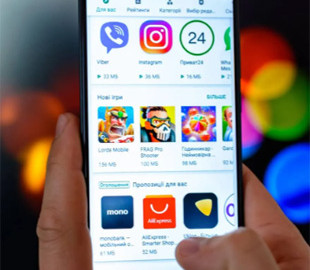 Google почала позначати в Google Play додатки, які швидко розряджають батарею
