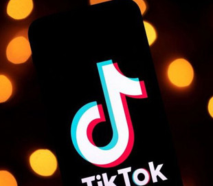 Apple удалил TikTok из App Store для российских пользователей