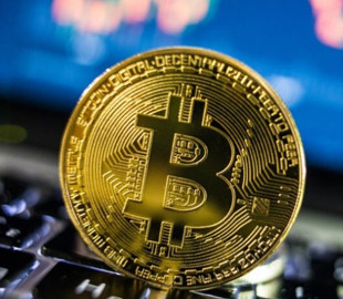 Експерти попереджають: біткоїн ризикує просісти до $67 000