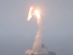 У Росії кажуть, що запускають серійне виробництво нових ракет