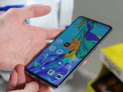 Huawei вернет деньги, если Google отключит ее смартфоны от своих сервисов