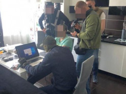Слідчі повідомили про підозру двом ITшникам у здійсненні колабораційної діяльності