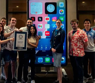 До Книги рекордів Гіннеса занесено найбільшу копію iPhone 15 Pro Max