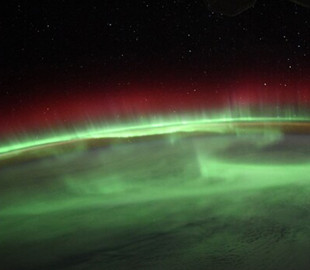 Астронавт NASA зробив захоплюючі знімки північного сяйва з космосу