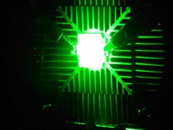 Разработан дисплей на квантовых точках, передающий миллиард цветов