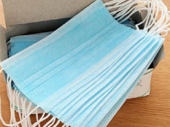 Предприниматель заплатил полмиллиона за медицинские маски, которые так и не получил