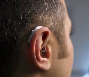 Google пообещала добавить в Android поддержку слуховых аппаратов