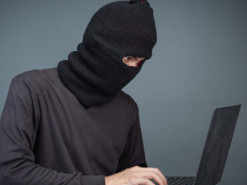 Жінка втратила 175 тисяч гривень, купуючи в інтернеті автомобіль