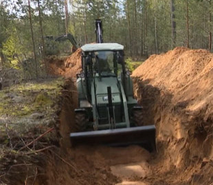 "Зуби дракона" та протитанкові рови: Латвія почала будувати укріплення поблизу кордону з рф
