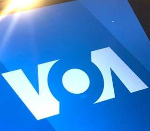 Адміністрація Трампа надіслала повідомлення про звільнення понад 600 працівникам «Голосу Америки» - NYT