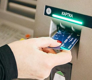 Как избежать мошенничества с банковскими картами: украинцам дали 5 советов
