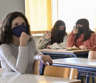 В Сумской области разрешили общинам самим решать, как будут работать школы