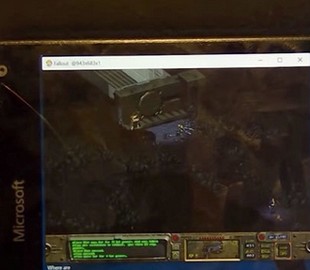 На смартфоне Lumia 950 XL запустили Windows 10 и игру Fallout в ней