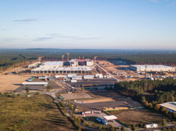 Tesla раскритиковала Германию за чрезмерную бюрократию, которая мешает завершить стройку завода под Берлином