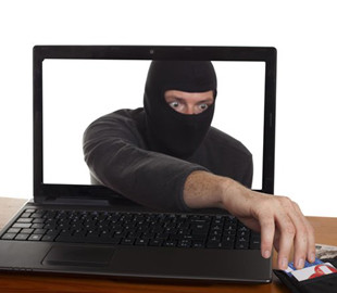 Мужчина перечислил мошенникам 14 тысяч гривен за виртуальный автомобиль