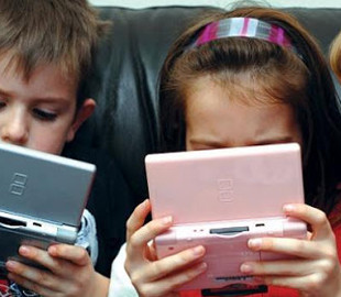 Гаджеты мешают говорить маленьким детям – исследование