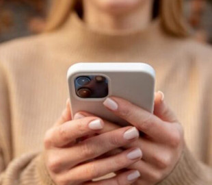 Смартфон під загрозою: що видаляти, щоб уникнути шахрайства