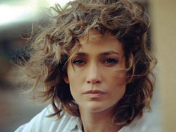 На Дженнифер Лопес подали в суд из-за фото в Instagram