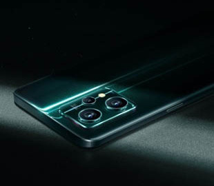 Realme представила два смартфони
