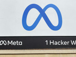 Федоров призвал Цукерберга заблокировать России соцсети