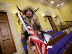 Социальные сети и интернет-платформы призвали сохранять контент, связанный с нападением на Капитолий