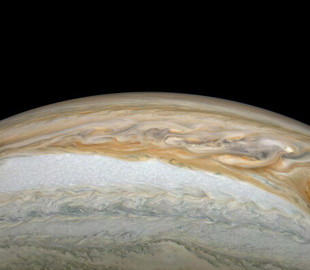 Зонд NASA впервые показал, как выглядит атмосфера Юпитера в 3D